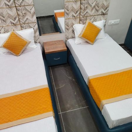 Hotel Dolphin Residency Patan  Bagian luar foto