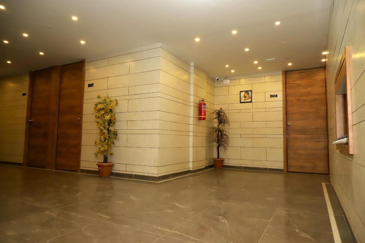 Hotel Dolphin Residency Patan  Bagian luar foto
