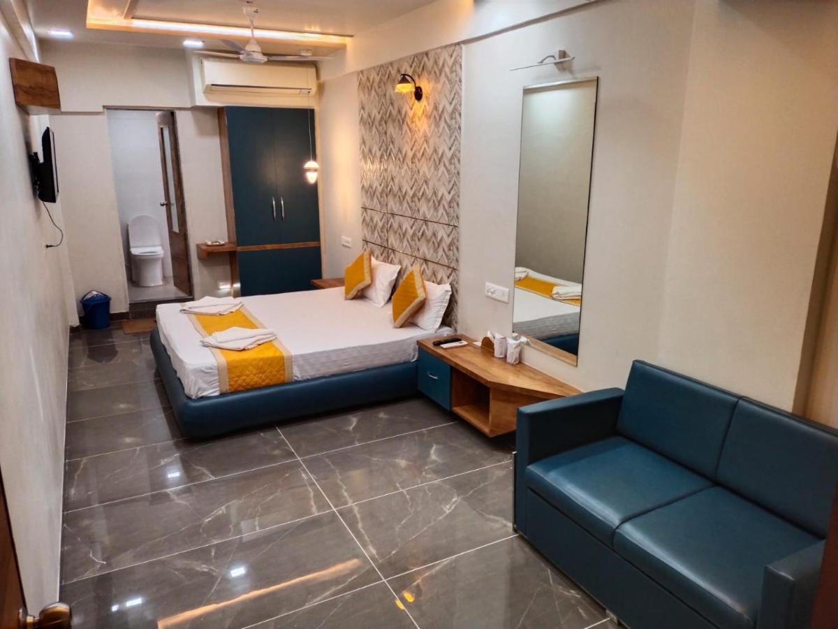 Hotel Dolphin Residency Patan  Bagian luar foto