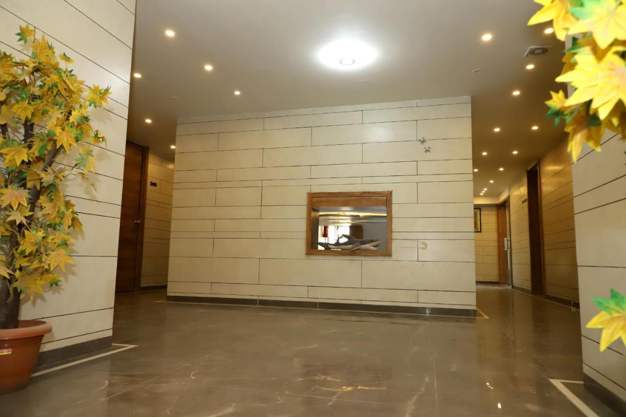 Hotel Dolphin Residency Patan  Bagian luar foto